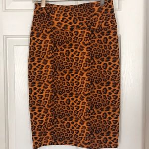 Leopard LuLaRoe Cassie skirt